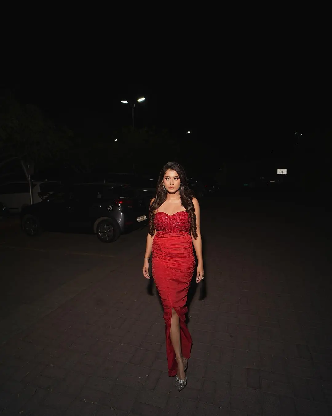 Rashi Singh Long Legs Show in Red Gown